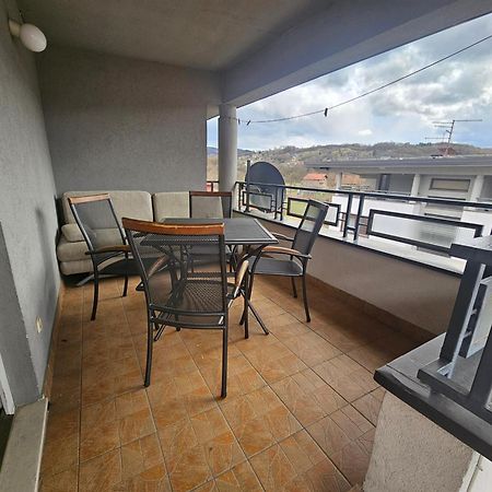 Apartman Ellye Lukavica Exterior foto