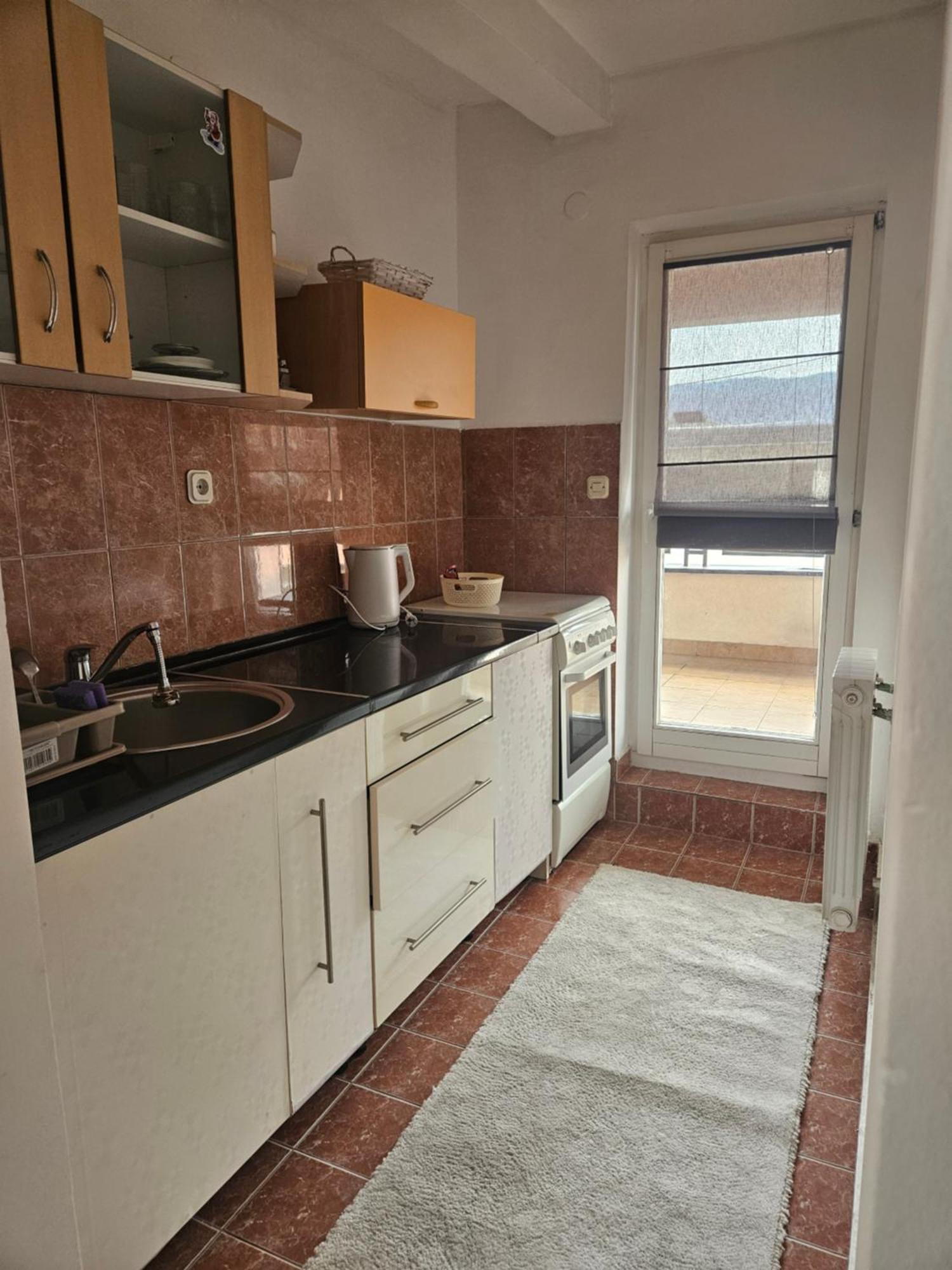 Apartman Ellye Lukavica Exterior foto